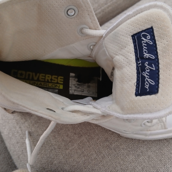 RARE DISCONTINUED Chuck Taylor II - Picture 8 of 13